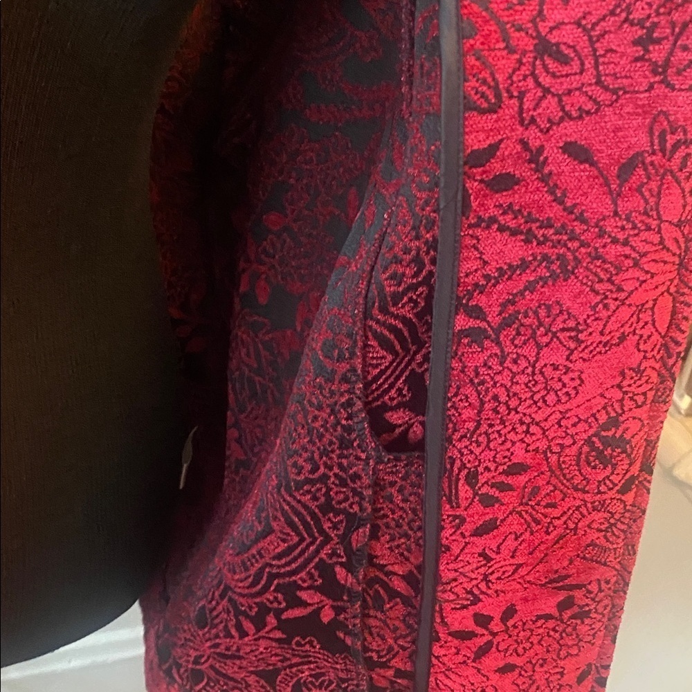 CJ Banks Women’s Deep Red & Black Tapestry Jacket Sz 1X - Picture 8 of 12